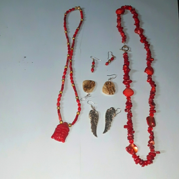 Jewelry - Lot of 5 pieces of assorted jewelry (SKU A-101 - E 15)